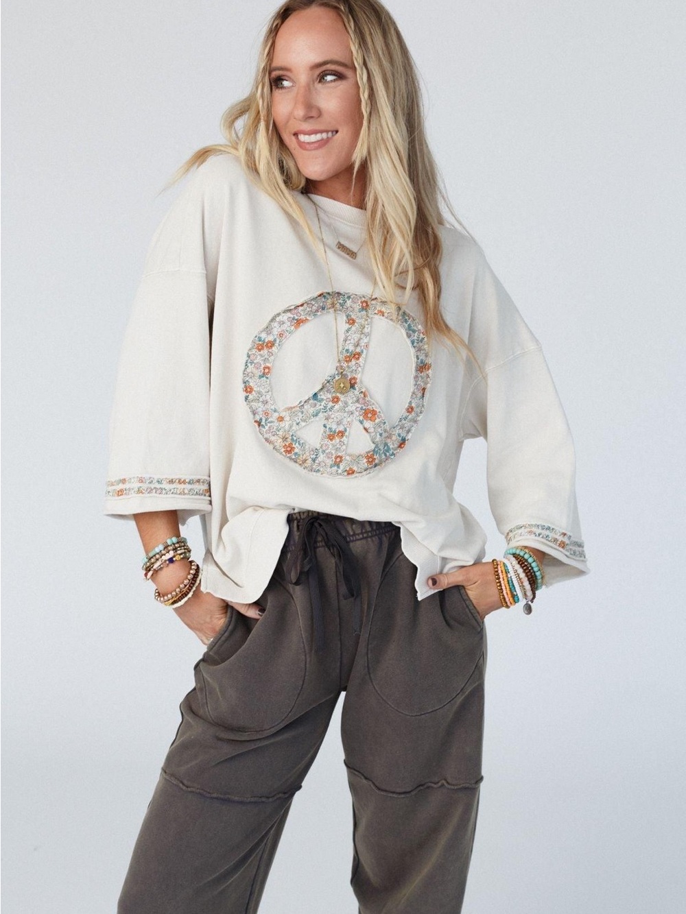 Easel top. NWT. RETAIL $72